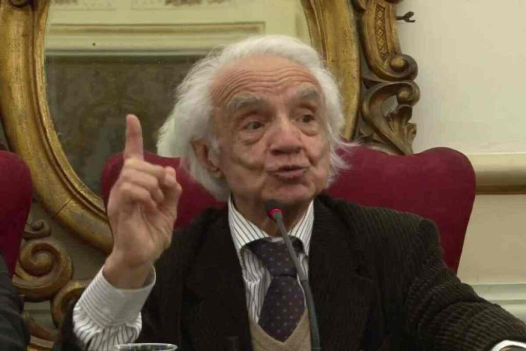 Antonino Zichichi in un intervento pubblico